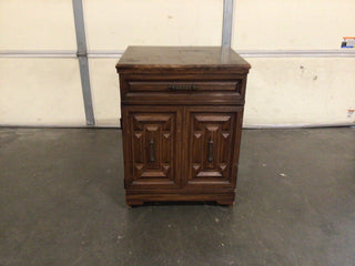 Antique Sewing Machine With Stand