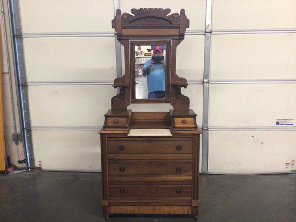 Antique vanity with mirror