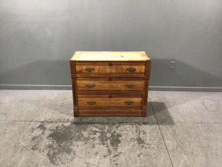 Antique chest of drawer