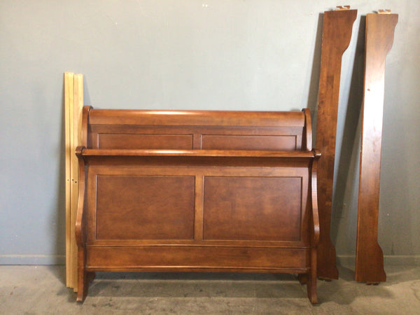 Cherry Queen Size Sleigh Bed