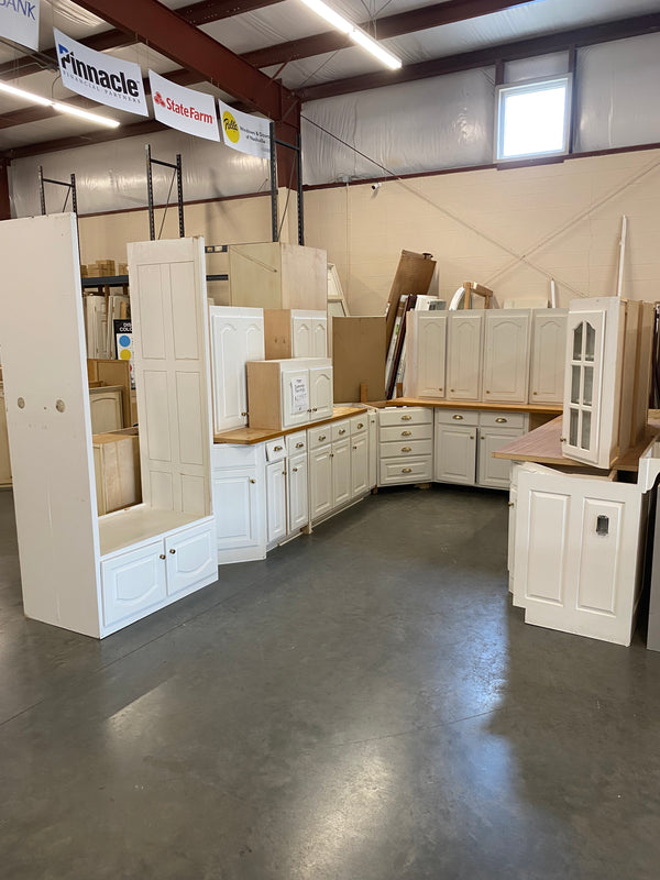 White Cabinet Set