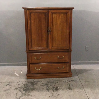 Broyhill Wood Entertainment Cabinet