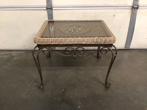 Wicker Top Metal Frame End Table