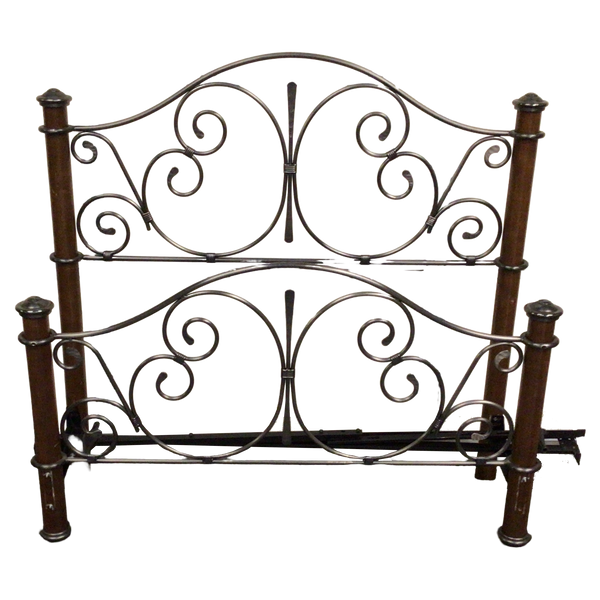Full Size Metal And Wood Bed